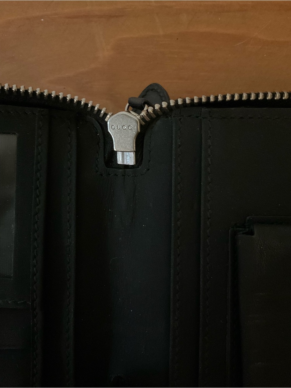Gucci Black Leather Zip-Around Wallet with Signature Web Detail - Picture 9 of 9